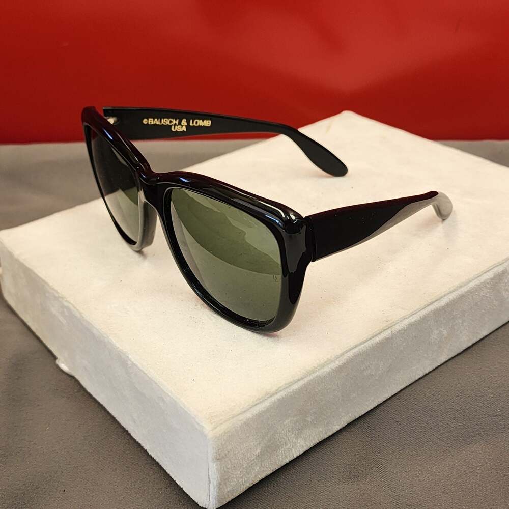 Donna Karan New York Vintage Sunglasses w Bausch & Lomb USA Lenses